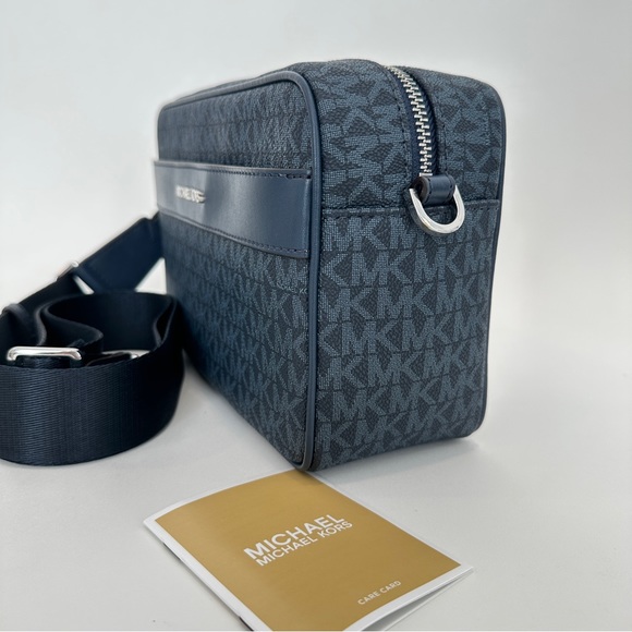 Michael Kors Large Pocket Kenly Crossbody Bag in Admiral Blue - Picture 2 of 15